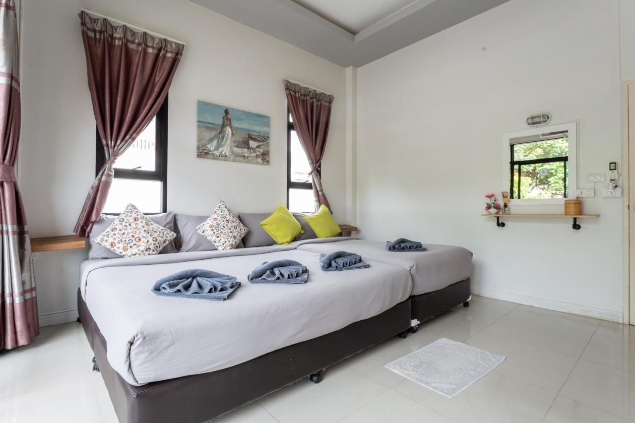 Samed Big Whale Hostel Rayong Bagian luar foto