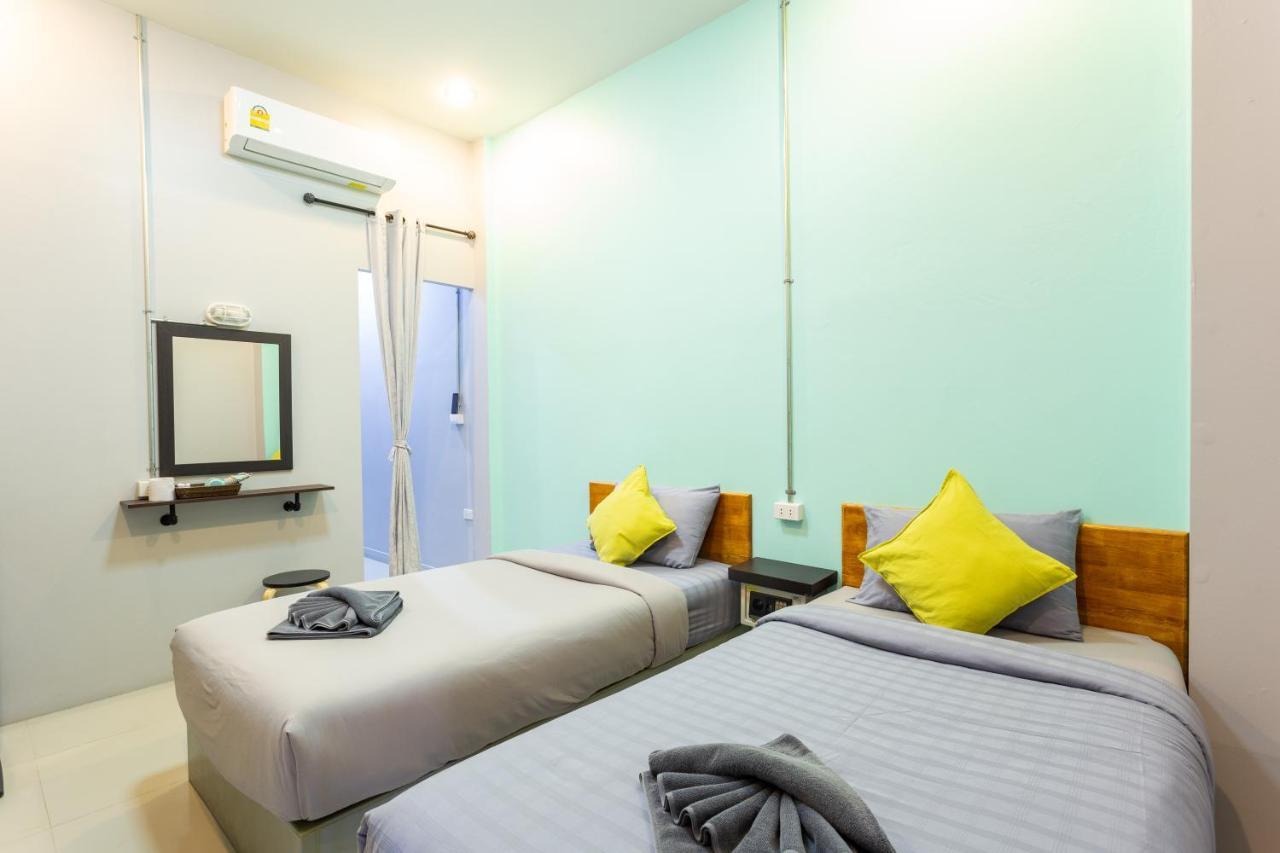 Samed Big Whale Hostel Rayong Bagian luar foto