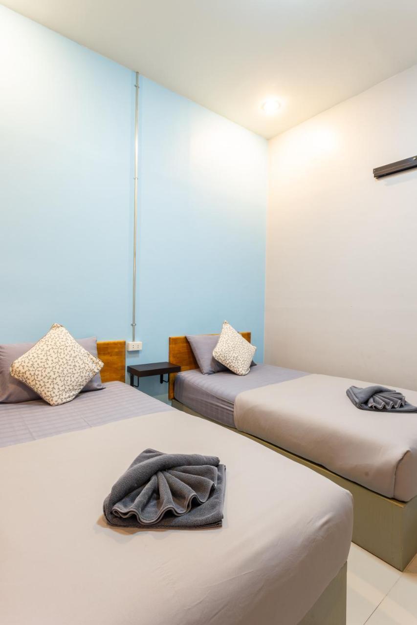 Samed Big Whale Hostel Rayong Bagian luar foto